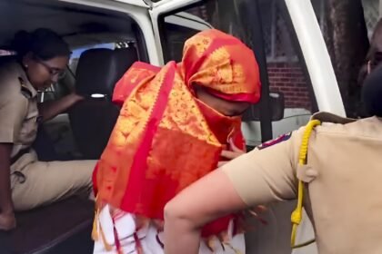 Accused Siya Goyal being escorted by police in connection with the Ketan Agarwal murder case custody hearing